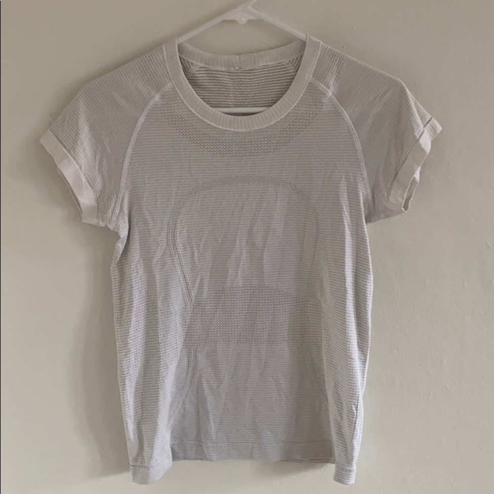 White Lululemon short sleeve size 4